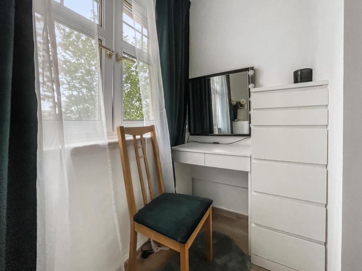 Comfortable 2 Bedroom Flat In The City Centre Edinburg Exteriör bild